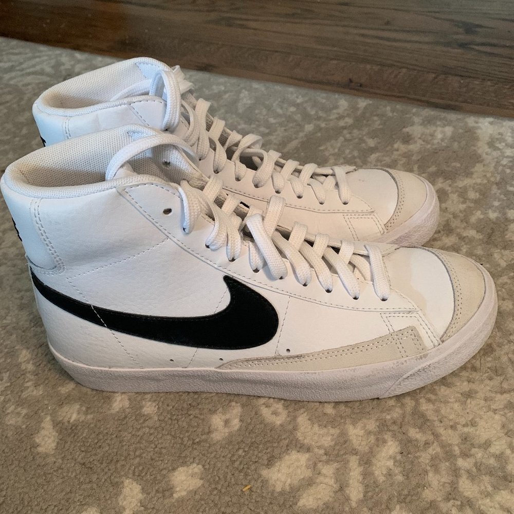 Nike Blazer Mid-tops BARELY WORN